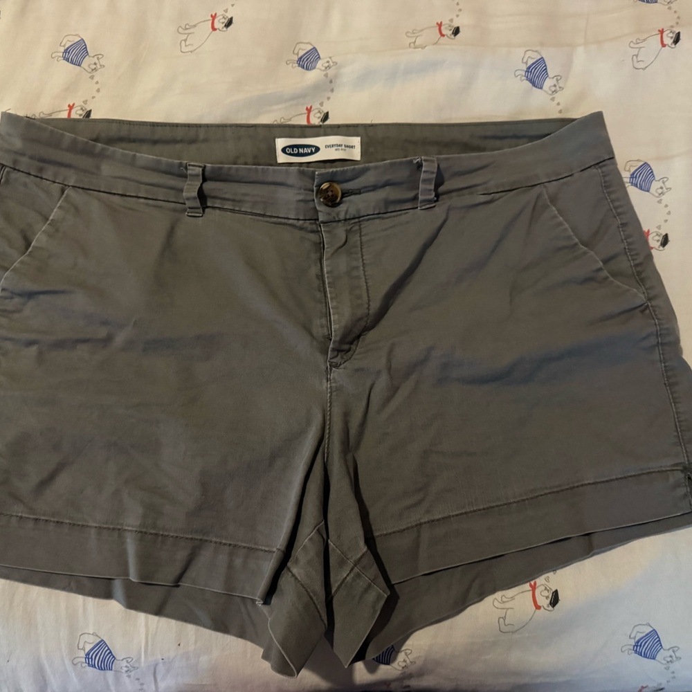 Old Navy Women's Charcoal Shorts Size 16